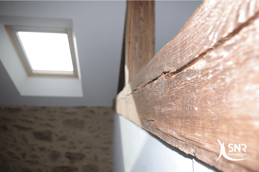 Pour votre projet de rénovation maison laval pensez à mettre en valeur les pièces de charpente bois